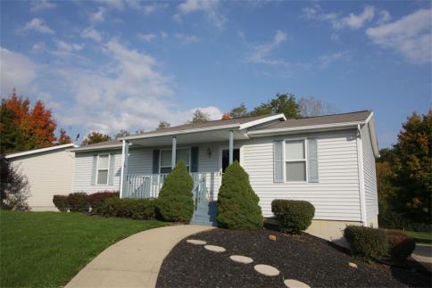 Apple Valley Lake Home at 156 Lakeview Heights Drive